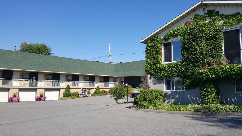 Hotel Oasis Lac St-Louis Salaberry-de-Valleyfield Kültér fotó