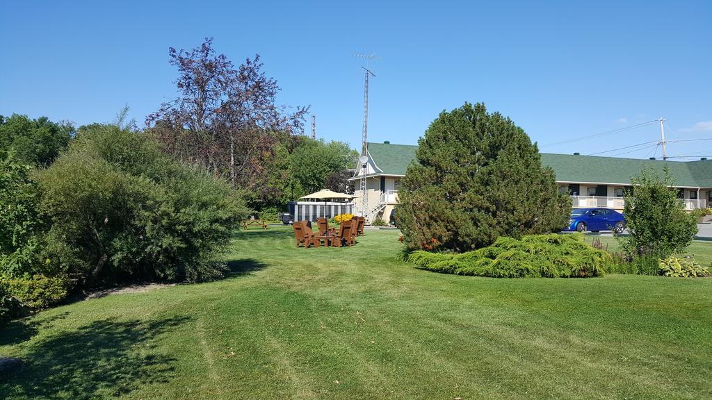 Hotel Oasis Lac St-Louis Salaberry-de-Valleyfield Kültér fotó