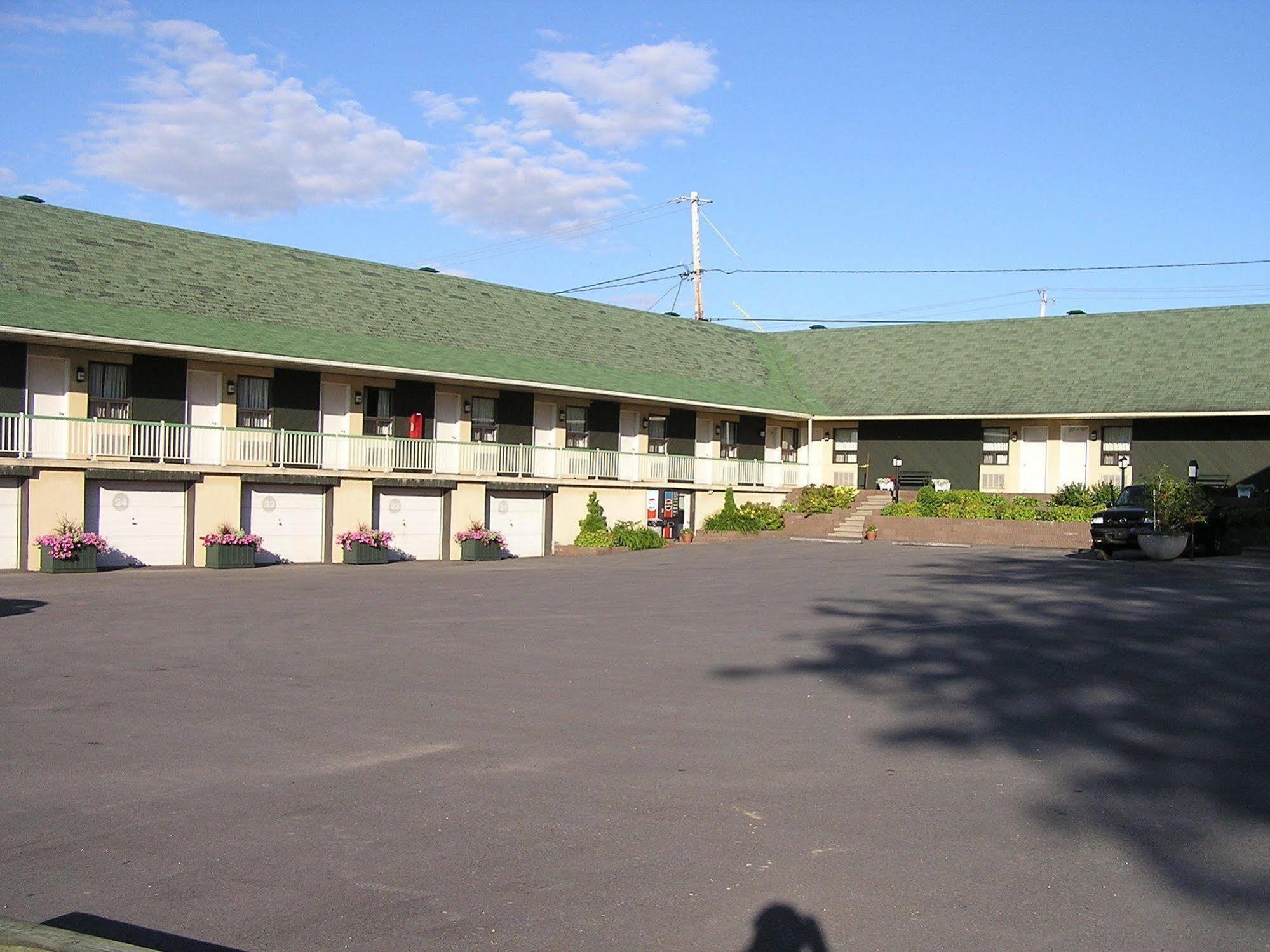 Hotel Oasis Lac St-Louis Salaberry-de-Valleyfield Kültér fotó